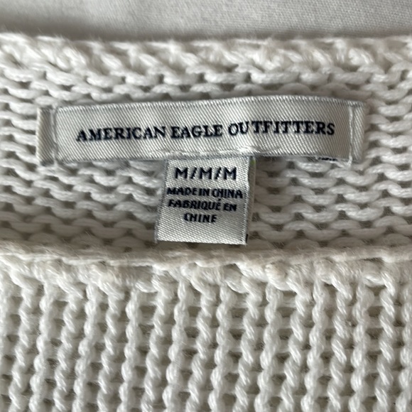 American Eagle, Navy and a white striped sweater. Size Medium - Picture 5 of 7